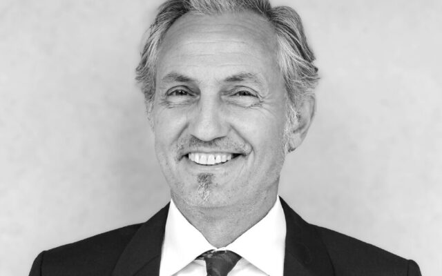 Image of Giuliano Ziffarelli, CEO of Maka Language Consulting