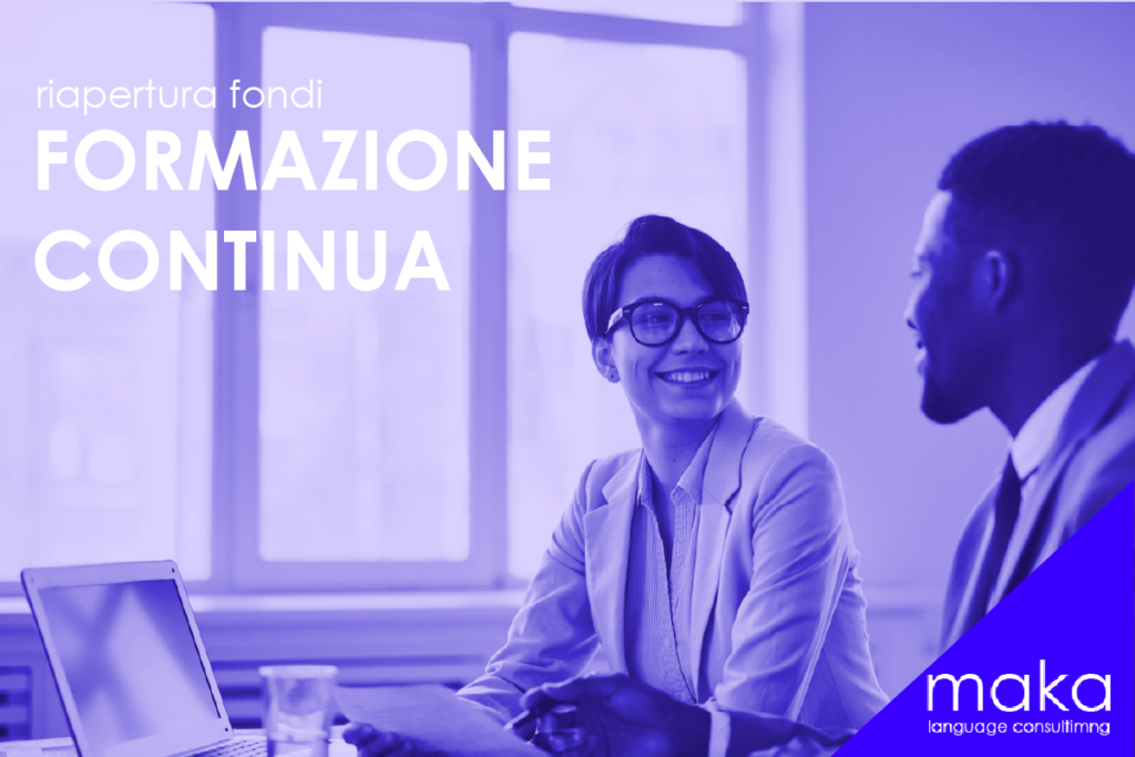 foto lombardia landing page Professionisti in riunione sorridono in ufficio con testo “Formazione Continua Riapertura Fondi” e logo Maka Language Consulting in evidenza.